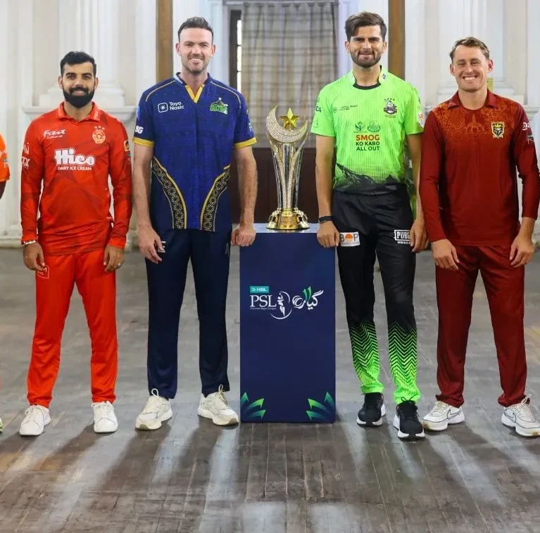 پی ایس ایل شائقین کے بغیر نامکمل